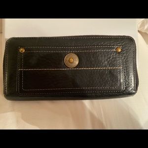 Authentic Coach Zippy Wallet